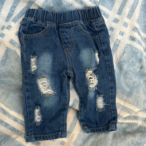 SHEIN Elastic Waist Distressed Infant Baby Denim Blue Jeans Size 68 is 4-6 Mon. - Picture 7 of 14